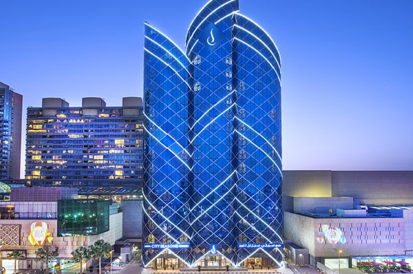 01520506442_city_seasons_towers_exterior