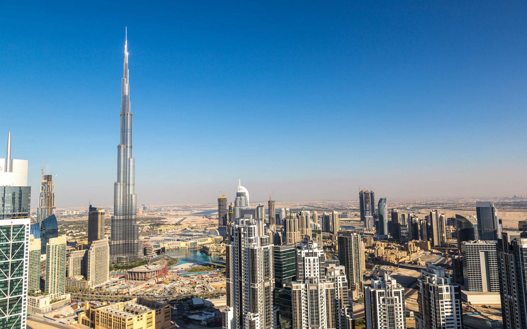 downtown-dubai-uae-shutterstock_429517039-1680x1050